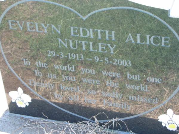 Evelyn Edith Alice NUTLEY,  | 29-3-1913 - 9-5-2003;  | Kalbar General Cemetery, Boonah Shire  | 