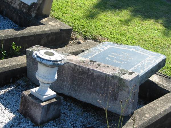 Paul Joseph DAU,  | 1886 - 1934;  | Kalbar General Cemetery, Boonah Shire  | 