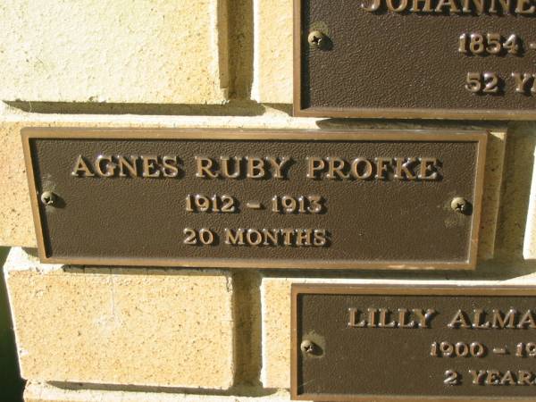 Agnes Ruby PROFKE,  | 1912 - 1913 aged 20 months;  | Engelsburg Methodist Pioneer Cemetery, Kalbar, Boonah Shire  | 