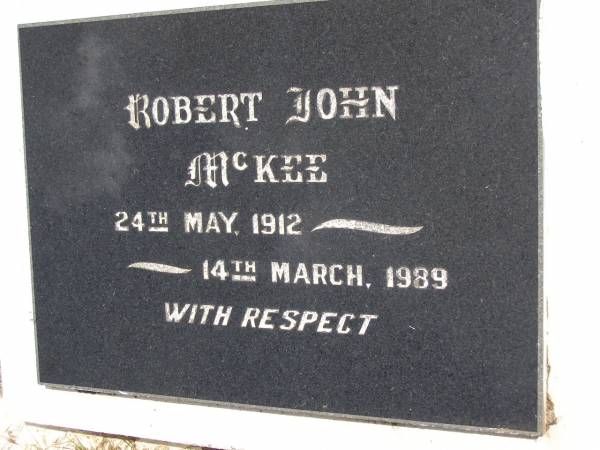Robert John MCKEE,  | 24 May 1912 - 14 March 1989;  | Kandanga Cemetery, Cooloola Shire  | 