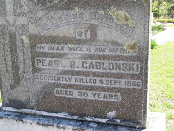 Pearl R. GALBLONSKI, wife mother,  | accidentally killed 4 Sept 1956 aged 30 years;  | Kandanga Cemetery, Cooloola Shire  | 