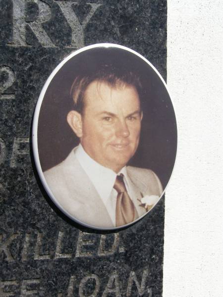 Brian GENTRY,  | 29-1-44 - 8-8-02,  | accidentally killed,  | missed by wife Joan, Jennette, James, Tony,  | Andrea, Adam & Josee;  | Kandanga Cemetery, Cooloola Shire  | 