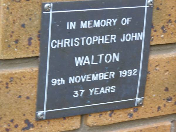 Christopher John WALTON  | d: 9 Nov 1992, aged 37  | Kenmore-Brookfield Anglican Church, Brisbane  | 