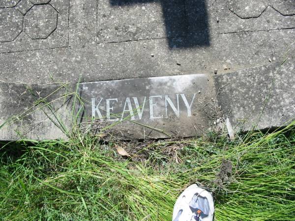 Thomas KEAVENY,  | born Armore, Kings County, Ireland,  | died 9 Aug 1920 aged 68 years;  | Cathrine, wife,  | born County Meath, Ireland,  | died 10 June 1947 aged 85 years;  | St John's Catholic Church, Kerry, Beaudesert Shire  | 
