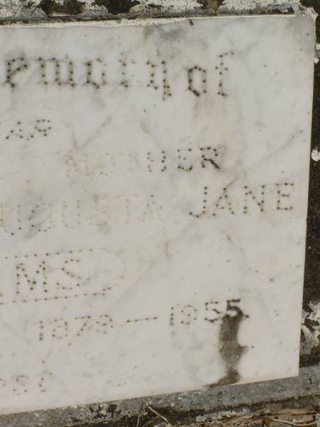 Victor Phillip WILLIAMS,  | father,  | 1880 - 1964;  | Augusta Jane WILLIAMS,  | mother,  | 1879 - 1955;  | Kilkivan cemetery, Kilkivan Shire  | 