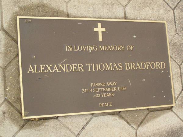 Mildred Sarah Ann BRADFORD,  | died 16 Sept 1964 aged 87 years;  | Reginald BRADFORD,  | 30 July 1913 - 3 Oct 1943;  | Alexander Thomas BRADFORD,  | died 24 Sept 1909 aged 33 years;  | Killarney cemetery, Warwick Shire  | 