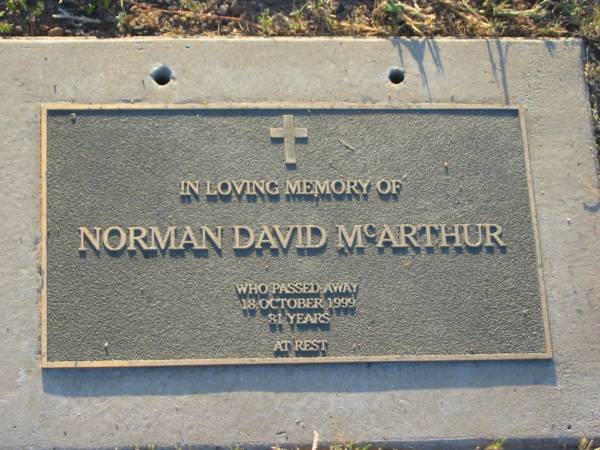 Norman David MCARTHUR,  | died 18 Oct 1999 aged 81 years;  | Killarney cemetery, Warwick Shire  | 