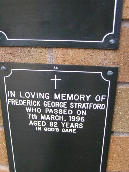 Frederick George STRATFORD,  | died 7 March 1996 aged 82 years;  | Lawnton cemetery, Pine Rivers Shire  | 