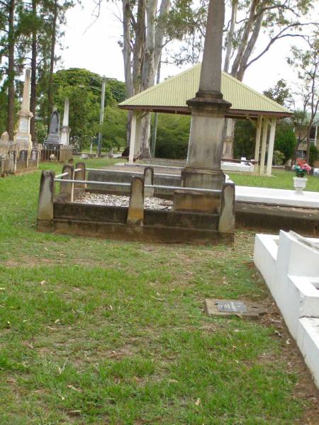 Lawnton cemetery, Pine Rivers Shire  | 