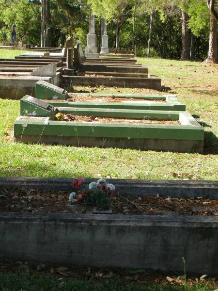 Lawnton cemetery, Pine Rivers Shire  | 