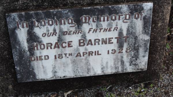 Lucy Violet May BARNETT  | d: 16 Aug 1929  |   | Horace BARNETT  | d: 18 Apr 1928  |   | Legume cemetery, Tenterfield, NSW  |   | 