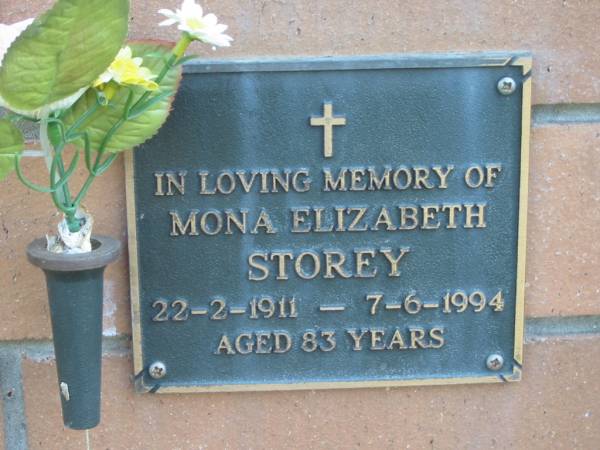 Monda Elizabeth STOREY 22-2-1911 - 7-6-1994 aged 83 years;  | Logan Village Cemetery, Beaudesert  | 