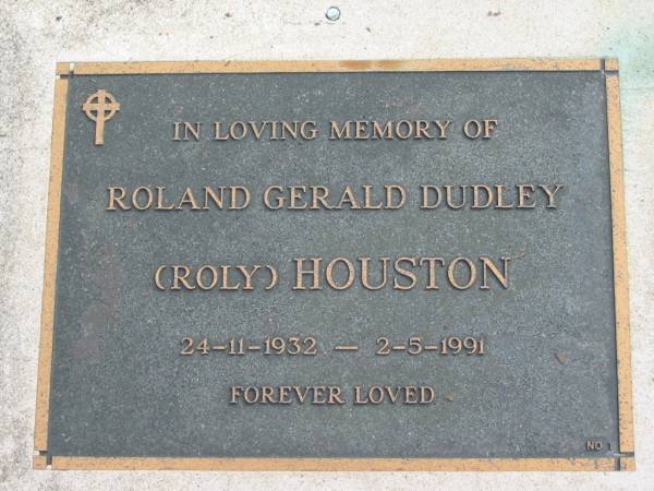 Roland Gerald Dudley (Roly) HOUSTON, 24-11-1932 - 2-5-1991;  | Logan Village Cemetery, Beaudesert Shire  | 