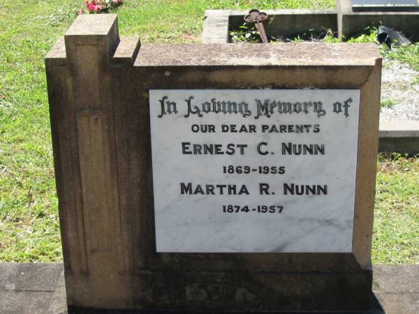 Ernest C NUNN  | 1869 - 1955  | Martha R NUNN  | 1874 - 1957  | Lowood General Cemetery  |   | 
