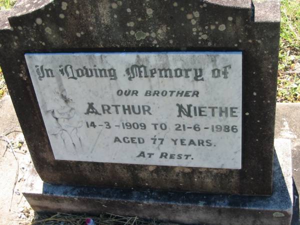 Arthur NIETHE  | b: 14 Mar 1909, d: 21 Jun 1986, aged 77  | Lowood General Cemetery  |   | 