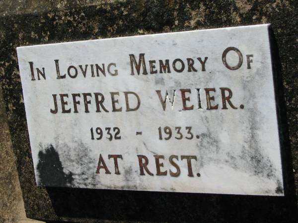 Jeffred WEIER  | 1932 - 1933  | Lowood General Cemetery  |   | 
