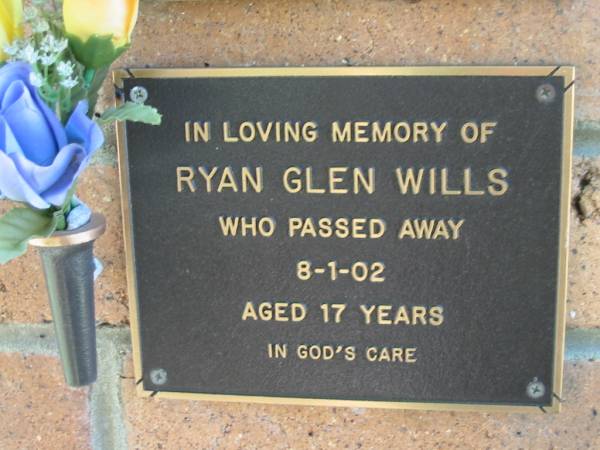 Ryan Glen WILLS  | d: 8 Jan 2002, aged 17  | Lowood General Cemetery  |   | 