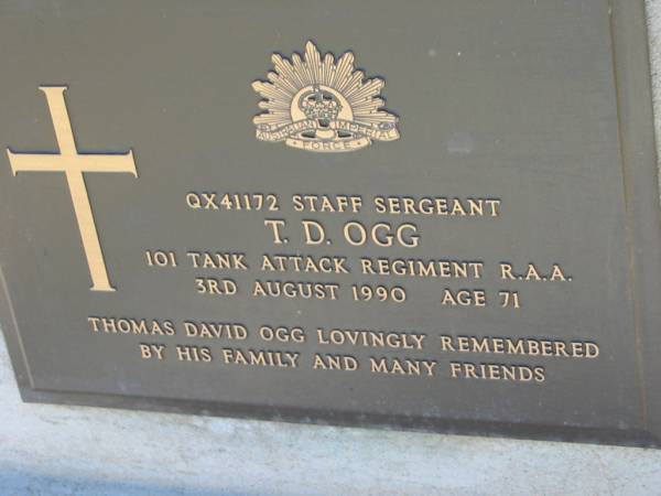 Thomas David OGG  | 3 Aug 1990, aged 71  | Lowood General Cemetery  |   |   | 