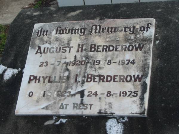 August H. BERDEROW, 23-7-1920 - 19-8-1974;  | Phyllis I. BERDEROW, 10-11-1923 - 24-8-1975;  | Lowood Trinity Lutheran Cemetery (Bethel Section), Esk Shire  | 