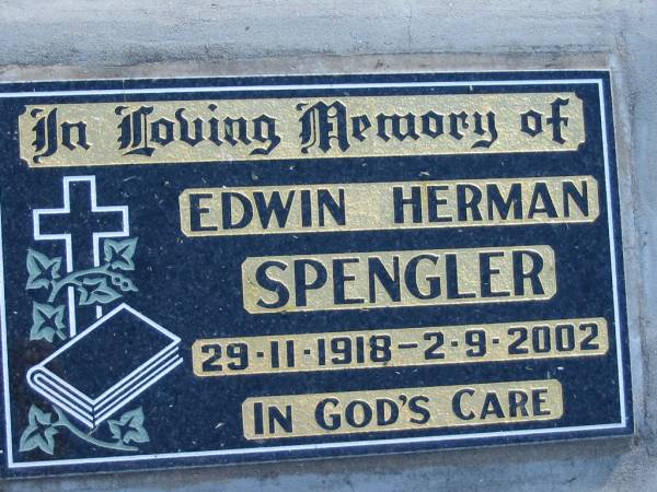 Edwin Herman SPENGLER, 29-11-1918 - 2-9-2002;  | Lowood Trinity Lutheran Cemetery (Bethel Section), Esk Shire  | 