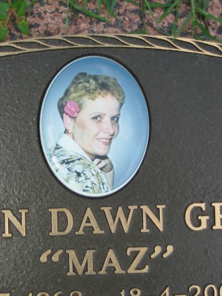 Marion Dawn GROVES ( Maz ),  | 4-7-1962 - 18-4-2003,  | Clem, Cassie, Amanda & Chester,  | Bill & Mavis SMITH;  | Maclean cemetery, Beaudesert Shire  | 
