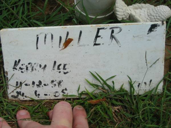 MILLER, Kerry Lee,  | 11-12-58 - 24-6-05;  | Maclean cemetery, Beaudesert Shire  | 