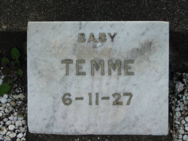 Baby TEMME,  | 6-11-27;  | Marburg Lutheran Cemetery, Ipswich  | 