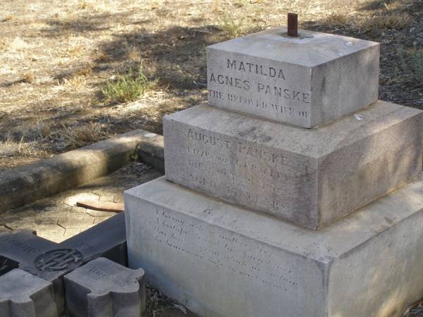 Matilda Agnes PANSKE,  | wife of August PANSKE,  | native of Germany,  | died 19? Oct 1902 aged 47? years;  | Meringandan cemetery, Rosalie Shire  | 