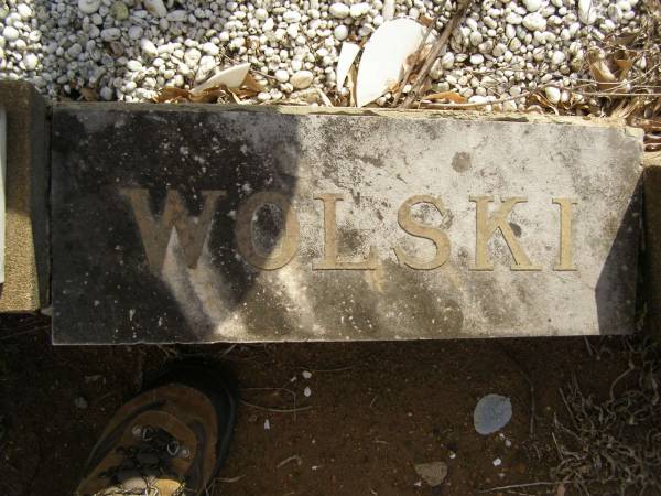 Maria WOLSKI,  | mother,  | died 23 Sept 1922 aged 73 years;  | Wilhelm,  | husband father,  | died 16 Oct 1924 aged 79 years;  | Meringandan cemetery, Rosalie Shire  | 