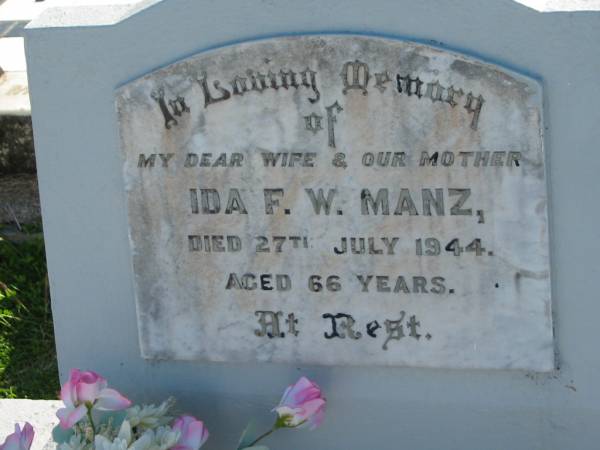 Ida F W MANZ  | 27 Jul 1944, aged 66  | Minden Zion Lutheran Church Cemetery  | 