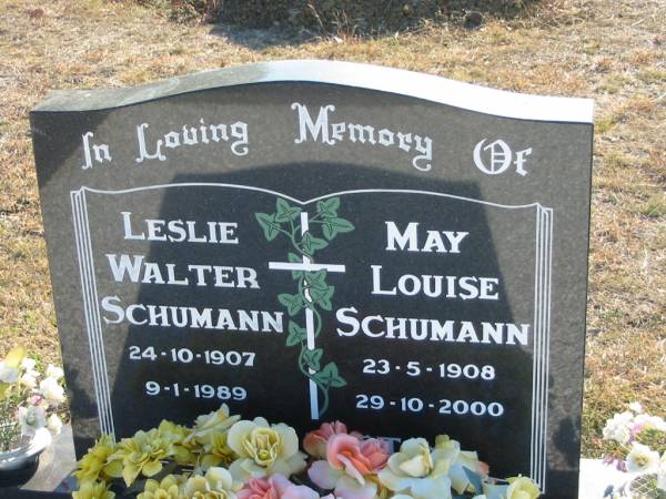 Leslie Walter SCHUMANN  | b: 24 Oct 1907, d: 9 Jan 1989  | May Louise SCHUMANN  | b: 23 May 1908, d: 29 Oct 2000  | Minden Zion Lutheran Church Cemetery  | 