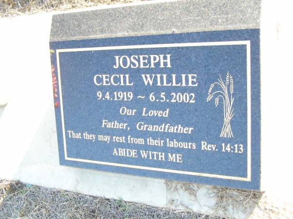 Cecil Willie JOSEPH,  | 9-4-1919 - 6-5-2002,  | father grandfather;  | St Johns Evangelical Lutheran Church, Minden, Esk Shire  | 