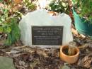 
Suzanne Jayne LUTTRELL
died London 11 Jul 1998
aged 28
daughter of Julie and Denis
sister of Andrew and Michael

Moggill Historic cemetery (Brisbane)
