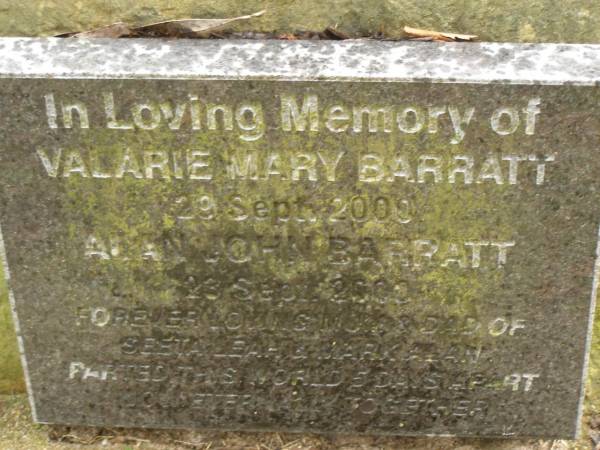 Valarie Mary BARRATT,  | died 29 Sept 2000;  | Alan John BARRATT,  | died 23 Sept 2000;  | mum & dad of Seeta, Leah & Mark, Alan;  | Mooloolah cemetery, City of Caloundra  | 