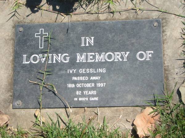 Ivy GESSLING,  | died 18 Oct 1997 aged 82 years;  | Moore-Linville general cemetery, Esk Shire  | 