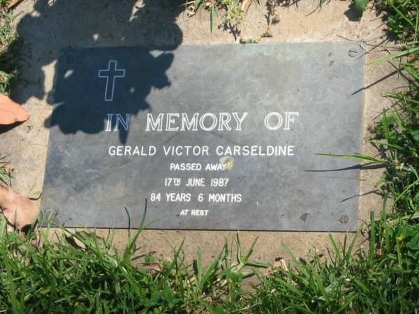 Gerald Victor CARSELDINE,  | died 17 June 1987 aged 84 years 6 months;  | Moore-Linville general cemetery, Esk Shire  | 