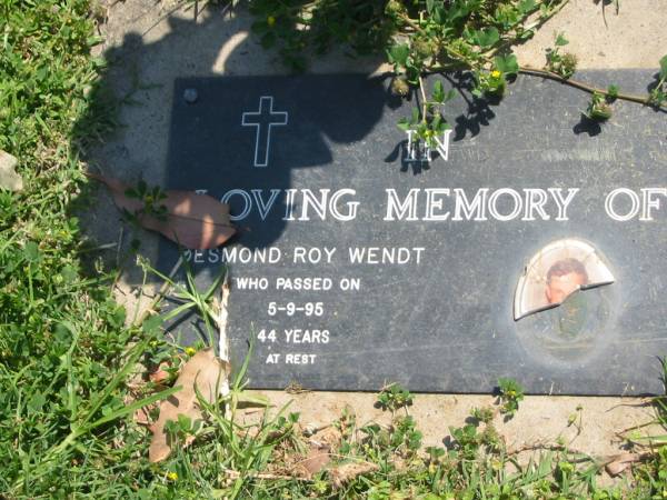 Desmond Roy WENDT,  | died 5-9-95 aged 44 years;  | Moore-Linville general cemetery, Esk Shire  | 