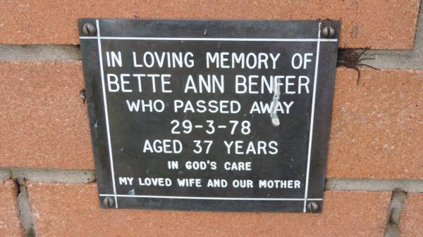 Bette Ann Benfer  | d: 29 Mar 1978, aged 37  |   | Mount Cotton St Pauls Lutheran Columbarium wall  |   | 