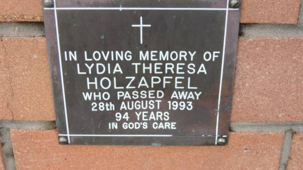 Lydia Theresa Holzapfel  | d: 28 Aug 1993, aged 94  |   | Mount Cotton St Pauls Lutheran Columbarium wall  |   | 