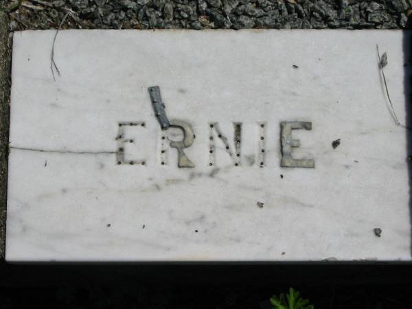 Ernest Percy LINKE (Ernie), son,  | died 23 March 1941 aged 18 years;  | Mt Beppo General Cemetery, Esk Shire  | 
