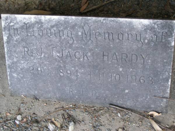 R.J. [Jack] HARDY,  | 29-1-1894 - 11-10-1963;  | Mudgeeraba cemetery, City of Gold Coast  | 