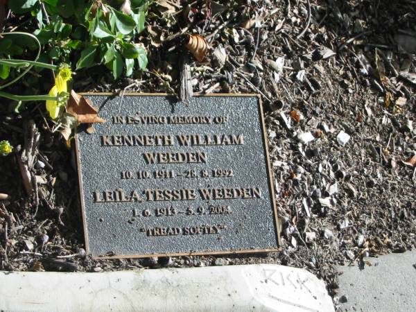 Kenneth William WEEDEN,  | 10-10-1911 - 28-8-1992;  | Leila Tessie WEEDEN,  | 1-6-1913 - 5-9-2004;  | Mudgeeraba cemetery, City of Gold Coast  | 