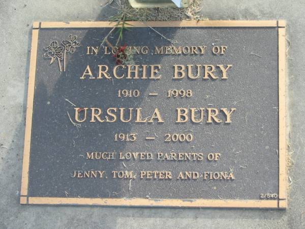 Archie BURY,  | 1910 - 1998;  | Ursula BURY,  | 1913 - 2000;  | parents of Jenny, Tom, Peter & Fiona;  | Mudgeeraba cemetery, City of Gold Coast  | 