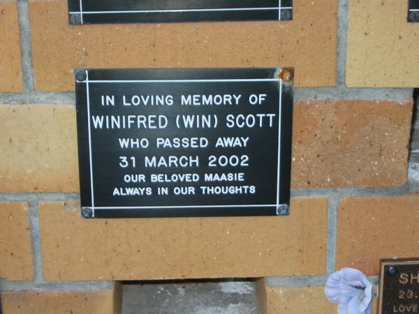 Winifred (Win) (Maasie) SCOTT,  | died 31 March 2002;  | Mudgeeraba cemetery, City of Gold Coast  | 