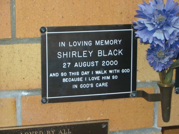 Shirley BLACK,  | died 27 Aug 2000;  | Mudgeeraba cemetery, City of Gold Coast  | 