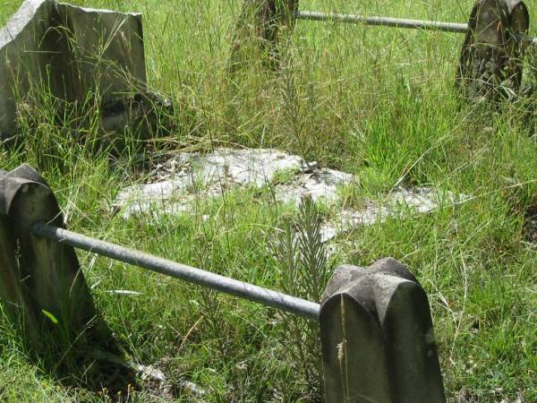 James H. BANKS,  | died 10 Oct 1904 aged 61 years;  | Esther Ann, wife,  | died 11 Oct 1912 aged 61 years;  | Mundoolun Anglican cemetery, Beaudesert Shire  | 