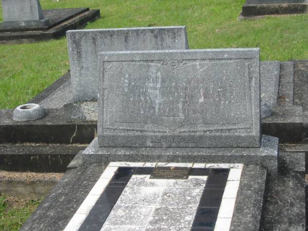 Henry Vincent WALLS,  | husband father,  | died 11 March 1957 aged 51 years;  | Mary Irene WALLS (STAUNTON),  | 9-12-1912 - 31-12-2005;  | Murwillumbah Catholic Cemetery, New South Wales  | 