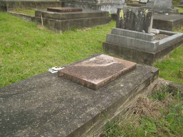 Phillip Austin O'KEEFE,  | died May 1949 aged 64? years;  | Murwillumbah Catholic Cemetery, New South Wales  |   | Phillip Austin O'KEEFE  | born  23/7/1884 Ferndale  Lismore, NSW  | died 3/5/1949 Murwillumbah  |   | research contact: Kevin ALLAN 0402 503 323, or (07)3366 6296.  |   | 