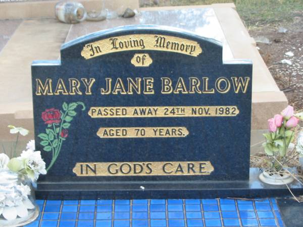 Mary Jane (Maisie) BARLOW,  | died 24 Nov 1982 aged 70 years;  | Nobby cemetery, Clifton Shire  | 