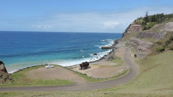 Norfolk Island - Phillipsburgh burial ground (Cascade)  |   | 